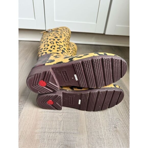 Hunter Refined Tall Leopard Original Rain Boots, US 6 / 37 - Picture 10 of 12